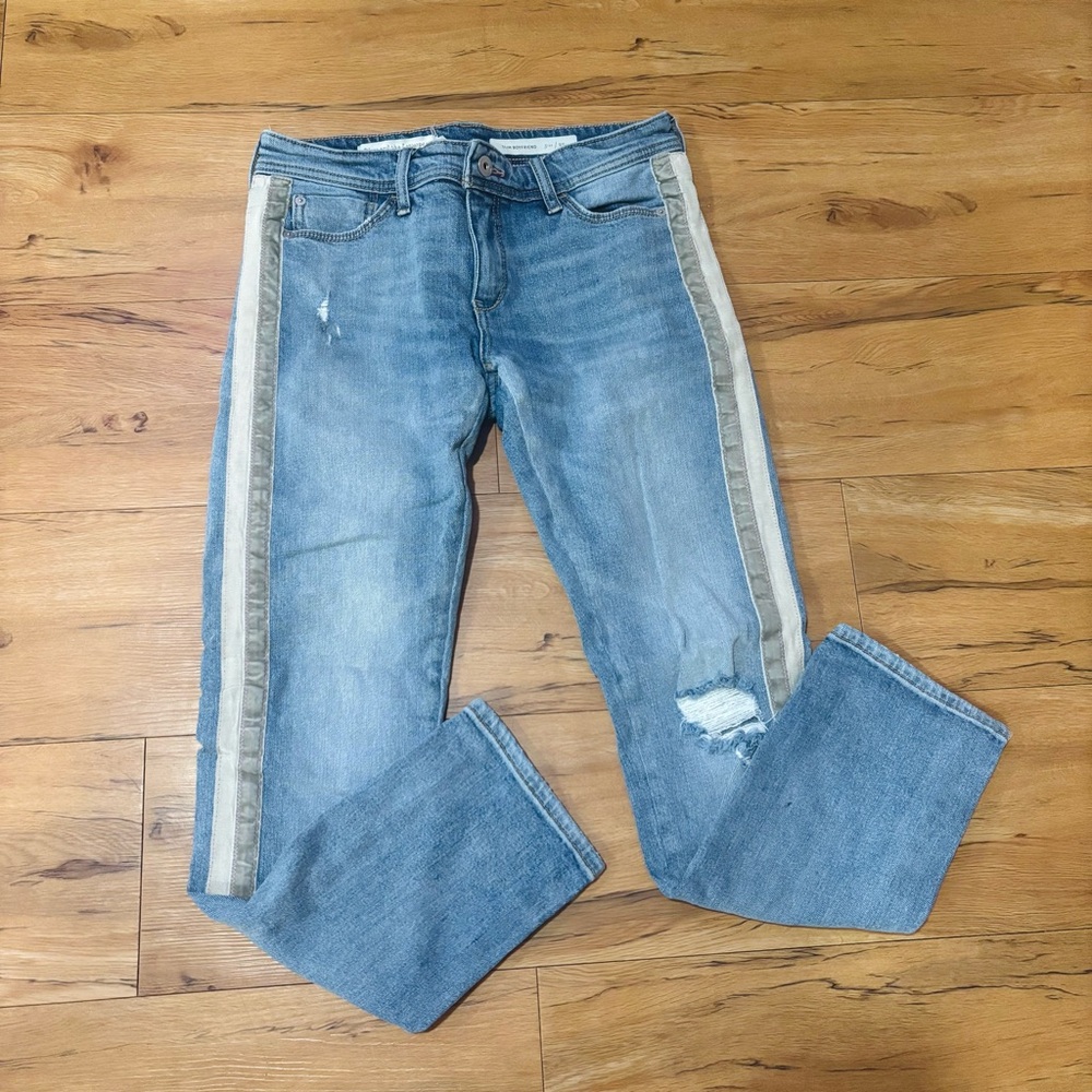 Pilcro and the Letterpress Anthropologie Slim Boyfriend Jeans
